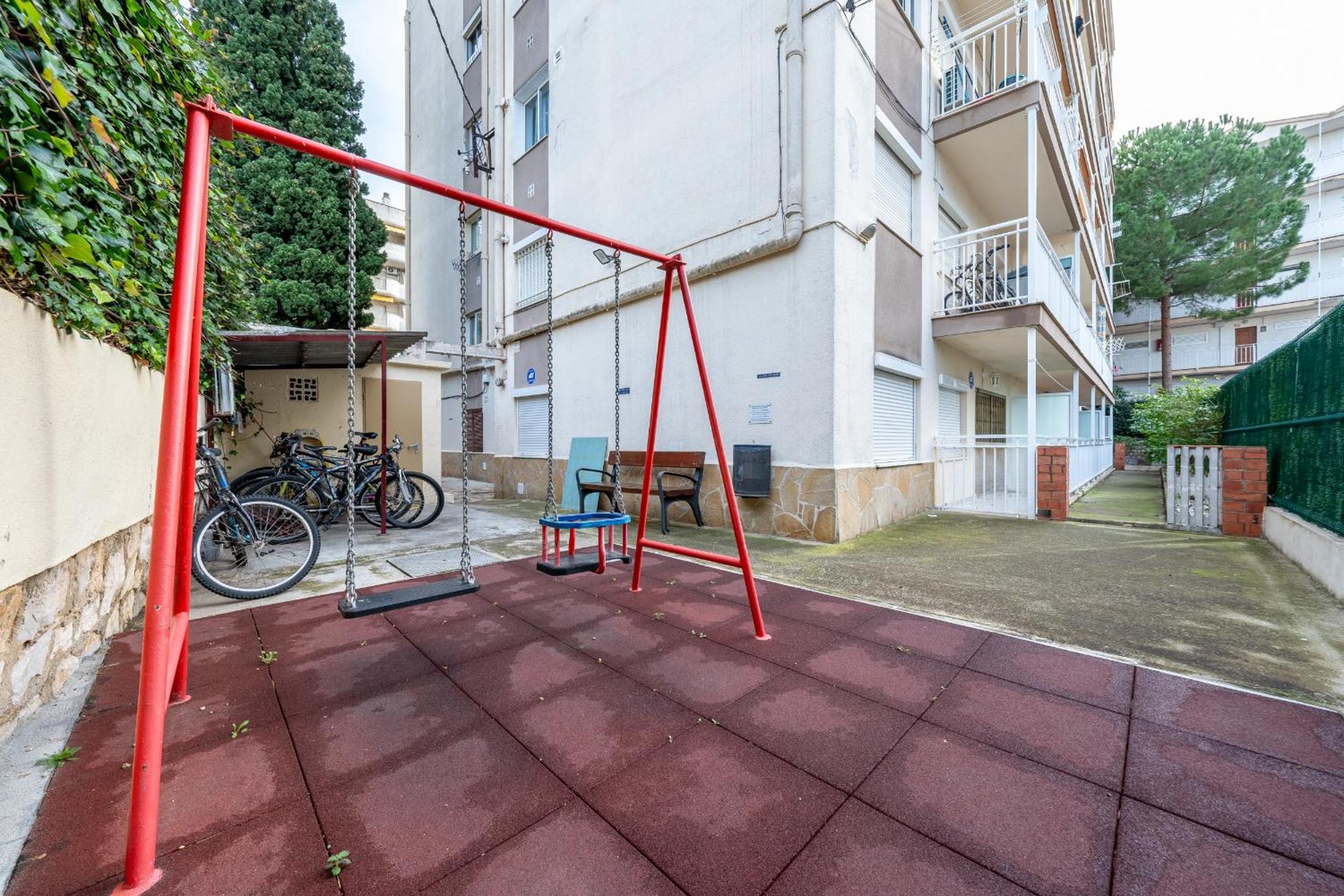 Hauzify I Apartament Van Gogh サロウ エクステリア 写真