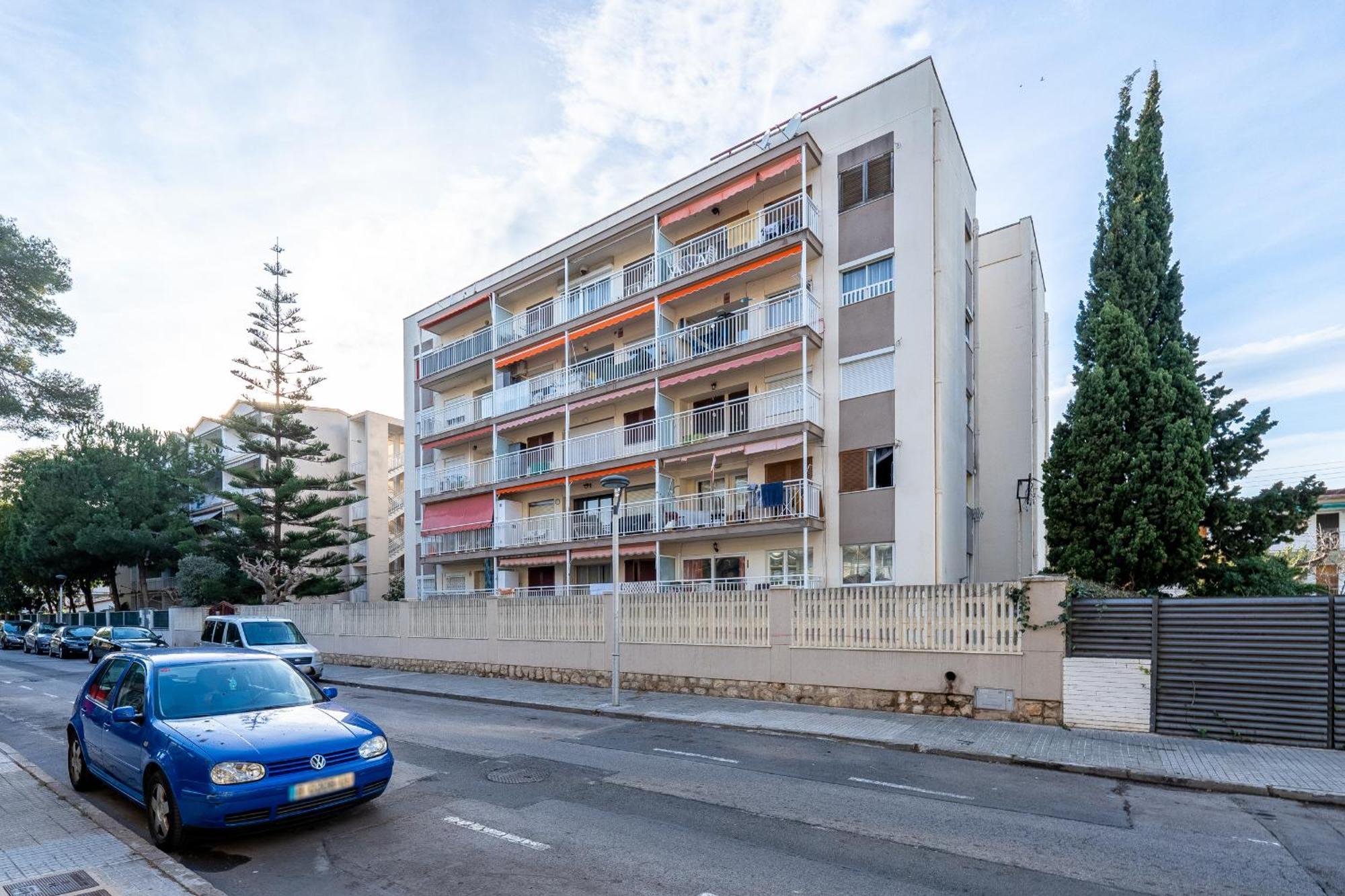 Hauzify I Apartament Van Gogh サロウ エクステリア 写真